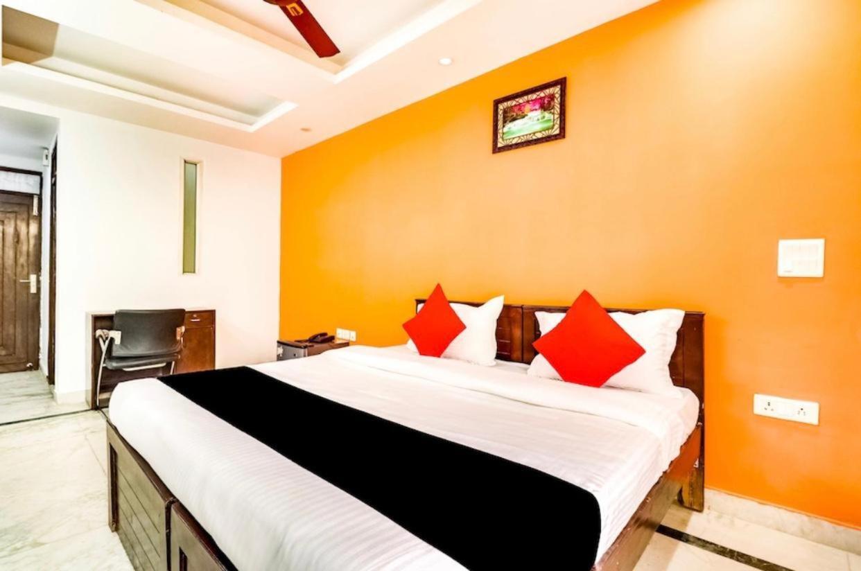 Hotel Jasola 82 Inn Guest house New Delhi